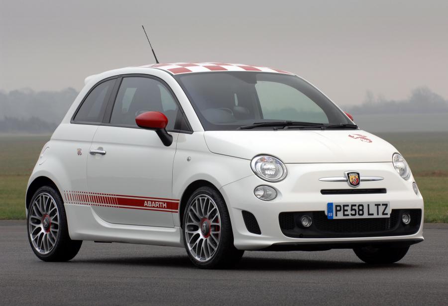  Abarth 500 2009 года  (UK) (фото 24 из 43)
